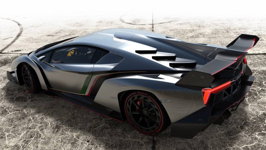 São 40 cv a mais do que a Aventador | <a href="https://preprod.quatrorodas.abril.com.br/saloes/genebra/2013/lamborghini-veneno-735176.shtml" rel="migration">Leia mais</a>