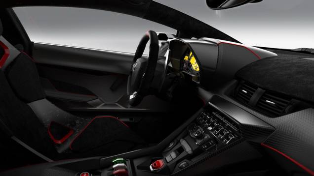 O interior esbanja fibra de carbono por todos os lados | <a href="https://preprod.quatrorodas.abril.com.br/saloes/genebra/2013/lamborghini-veneno-735176.shtml" rel="migration">Leia mais</a> O interior esbanja fibra de carbono por todos os lados | <a href="https://preprod.quatrorodas.abril.com.br/saloes/genebra/2013/lamborghini-veneno-735176.shtml" rel="migration">Leia mais</a>