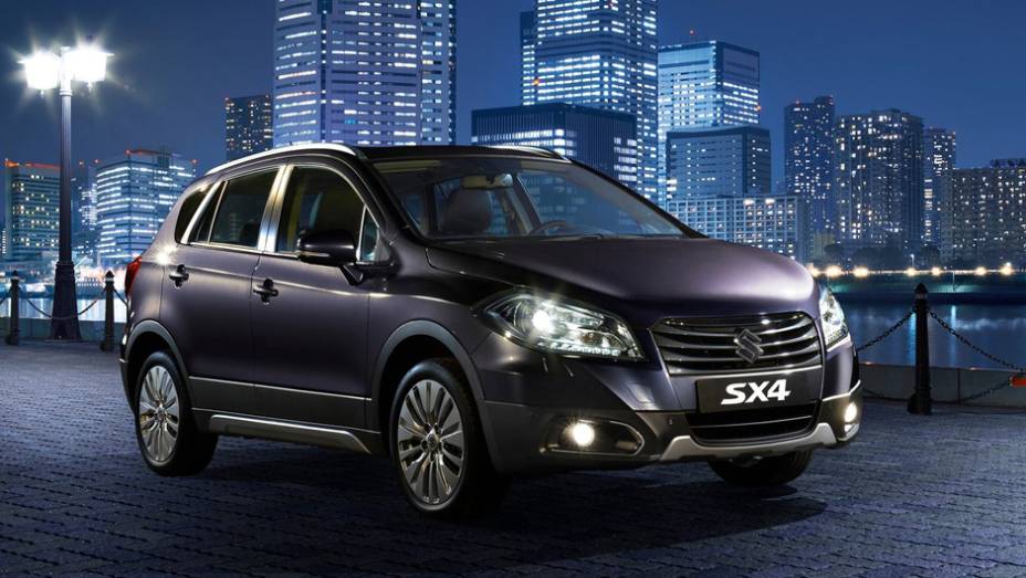 A Suzuki promove em Genebra o lançamento da nova geração do SX4 | <a href="https://preprod.quatrorodas.abril.com.br/saloes/genebra/2013/suzuki-sx4-735279.shtml" rel="migration">Leia mais</a>