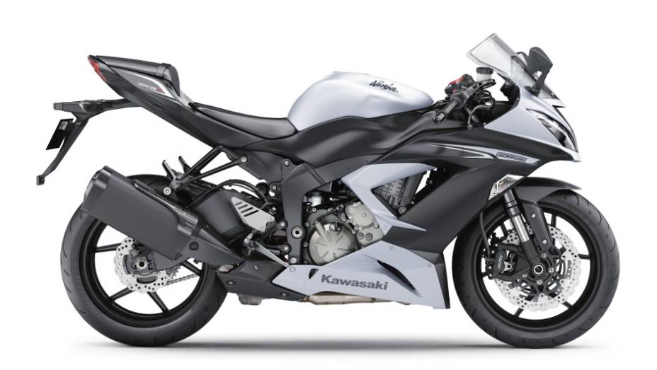 Versão standard da Ninja ZX-6R 636 sai por R$ 49.990,00 | <a href="https://preprod.quatrorodas.abril.com.br/moto/noticias/kawasaki-lanca-nova-ninja-zx-6r-636-brasil-735677.shtml" rel="migration">Leia mais</a>