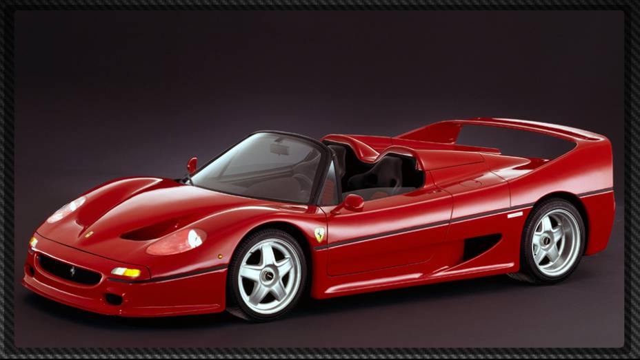 Em 1995 a Ferrari F50 chegava ao mercado em um momento de grande movimentação no setor dos superesportivos | <a href="%20https://preprod.quatrorodas.abril.com.br/reportagens/geral/laferrari-novo-suprassumo-ferrari-736137.shtml" rel="migration">Leia mais</a>