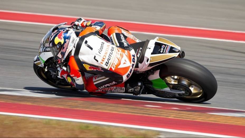 Stefan Bradl (LCR Honda MotoGP) foi o quarto mais rápido em Austin | <a href="https://preprod.quatrorodas.abril.com.br/moto/noticias/motogp-marc-marquez-absoluto-eua-736303.shtml" rel="migration">Leia mais</a>