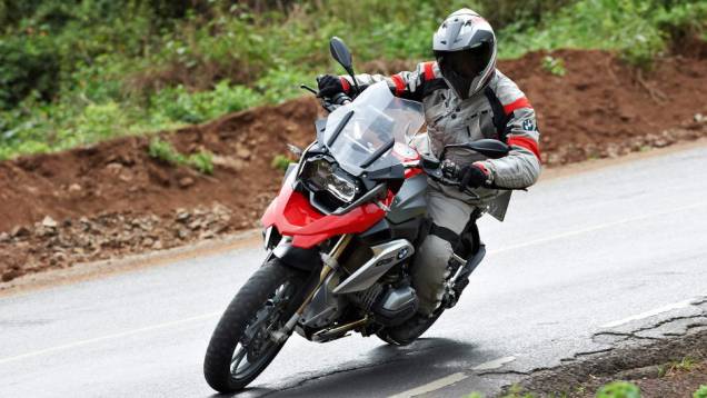 Modelo foi apresentado durante o Salão de Colônia, na Alemanha, no ano passado | <a href="https://preprod.quatrorodas.abril.com.br/moto/noticias/nova-bmw-r-1200-gs-chega-r-73-400-738866.shtml" rel="migration">Leia mais</a> Modelo foi apresentado durante o Salão de Colônia, na Alemanha, no ano passado | <a href="https://preprod.quatrorodas.abril.com.br/moto/noticias/nova-bmw-r-1200-gs-chega-r-73-400-738866.shtml" rel="migration">Leia mais</a>
