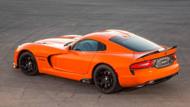 Assim como na versão original, escapamento lateral é uma marca registrada | <a href="%20https://preprod.quatrorodas.abril.com.br/saloes/new-york/2013/srt-viper-ta-737273.shtml" rel="migration">Leia mais</a> Assim como na versão original, escapamento lateral é uma marca registrada | <a href="%20https://preprod.quatrorodas.abril.com.br/saloes/new-york/2013/srt-viper-ta-737273.shtml" rel="migration">Leia mais</a>