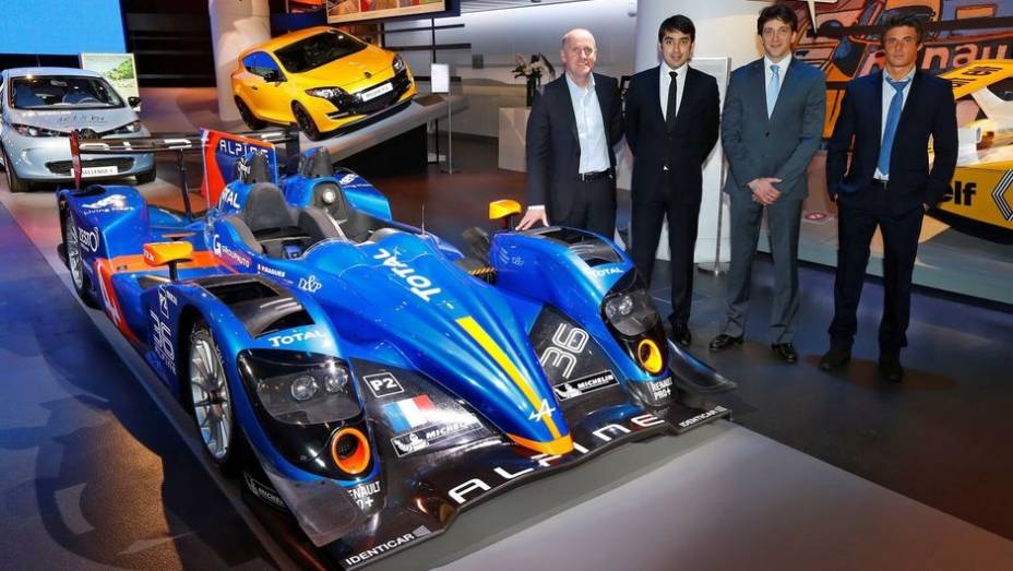 Os pilotos j&aacute; foram confirmados pela Alpine, todos eles franceses: Nelson Panciatici e Pierre Ragues (temporada regular) e Tristan Gommendy (24 Horas de Le Mans) | <a href="%20https://preprod.quatrorodas.abril.com.br/noticias/fabricantes/alpine-revela-no36-736828.sh" rel="migration"></a>