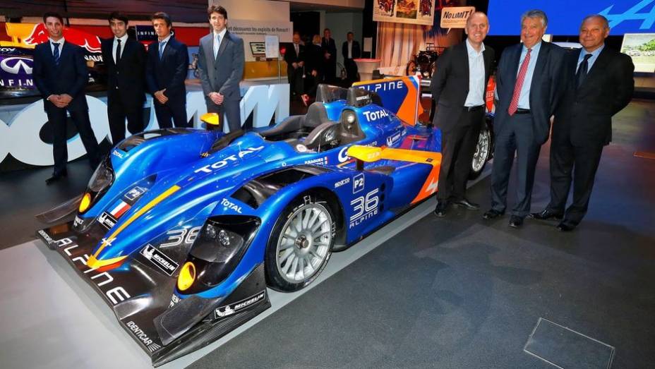 A primeira participação do Alpine A450 em trabalhos de pista acontecerá na sessão de testes da ELMS em Paul Ricard, programada para os dias 26 e 27 deste mês | <a href="%20https://preprod.quatrorodas.abril.com.br/noticias/fabricantes/alpine-revela-no36-736828.shtml" rel="migration"></a>