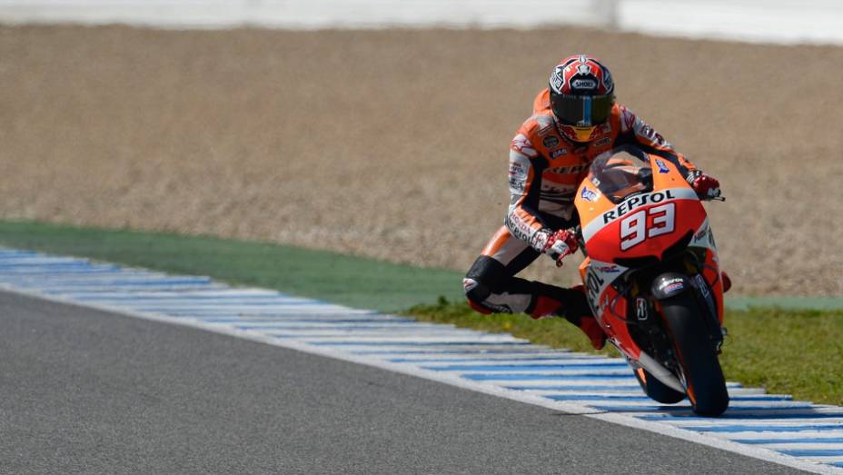 Marc Márquez ficou com o quinto tempo nesta segunda (25) | <a href="https://preprod.quatrorodas.abril.com.br/moto/noticias/motogp-yamaha-lidera-testes-jerez-737049.shtml" rel="migration">Leia mais</a>