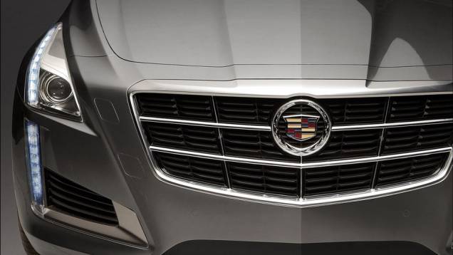 Dentre as novidades do CTS estão as luzes diurnas de LED dianteiras, que foram prolongadas dos faróis até o para-choque | <a href="%20https://preprod.quatrorodas.abril.com.br/saloes/new-york/2013//cadillac-cts-736986.shtml" rel="migration">Leia mais</a> Dentre as novidades do CTS estão as luzes diurnas de LED dianteiras, que foram prolongadas dos faróis até o para-choque | <a href="%20https://preprod.quatrorodas.abril.com.br/saloes/new-york/2013//cadillac-cts-736986.shtml" rel="migration">Leia mais</a>