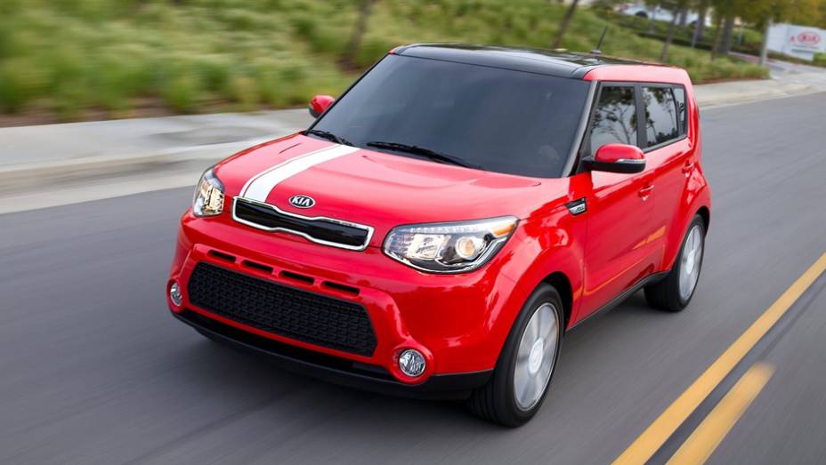 Além disso, o conceito Trackster influenciou a atualização do modelo, que conta com chassi totalmente novo | <a href="%20https://preprod.quatrorodas.abril.com.br/saloes/new-york/2013/kia-soul-737221.shtml" rel="migration">Leia mais</a>