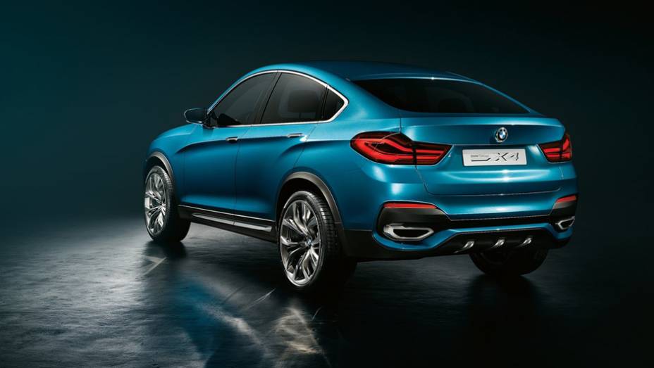 Na traseira, destaque para o sistema de exaust&atilde;o com duas sa&iacute;das, nas extremidades | <a href="%20https://preprod.quatrorodas.abril.com.br/saloes/xangai/2013/bmw-x4-concept-738669.shtml" rel="migration">Leia mais</a>