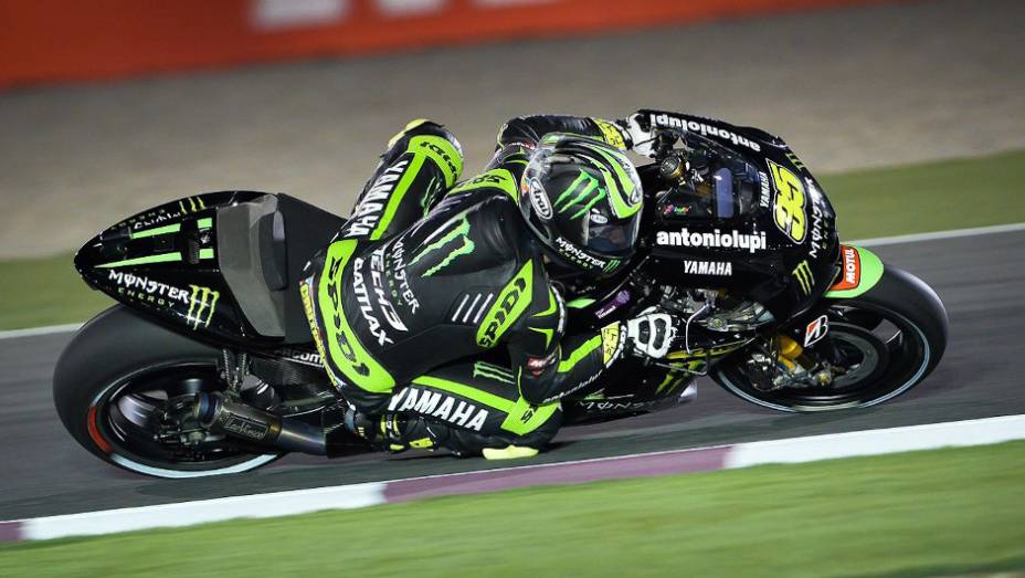 O piloto britânico Cal Crutchlow (Monster Yamaha Tech 3) ficou com o segundo melhor tempo | <a href="%20https://preprod.quatrorodas.abril.com.br/moto/noticias/motogp-lorenzo-garante-pole-catar-738025.shtml" rel="migration">Leia mais</a> O piloto britânico Cal Crutchlow (Monster Yamaha Tech 3) ficou com o segundo melhor tempo | <a href="%20https://preprod.quatrorodas.abril.com.br/moto/noticias/motogp-lorenzo-garante-pole-catar-738025.shtml" rel="migration">Leia mais</a>
