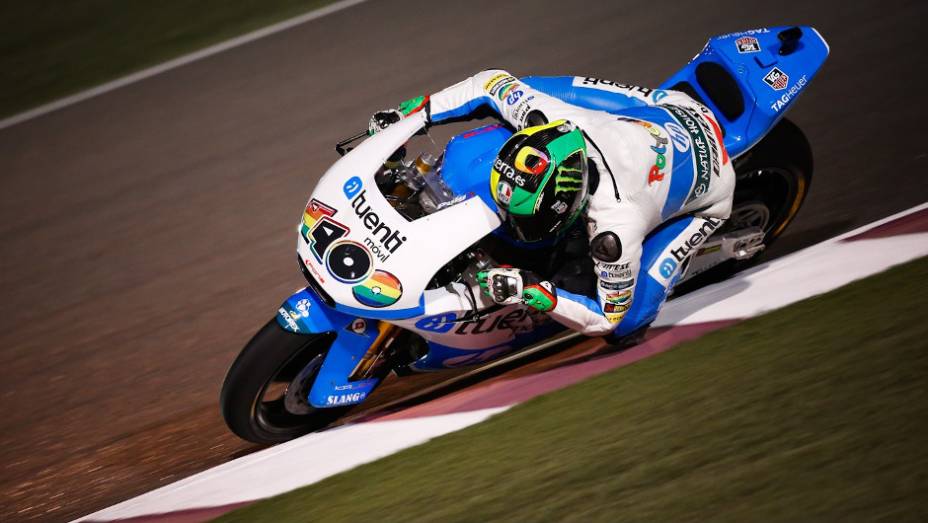 Pol Espargaro venceu a corrida na Moto2 | <a href="https://preprod.quatrorodas.abril.com.br/moto/noticias/motogp-jorge-lorenzo-vence-corrida-catar-738020.shtml" rel="migration">Leia mais</a>