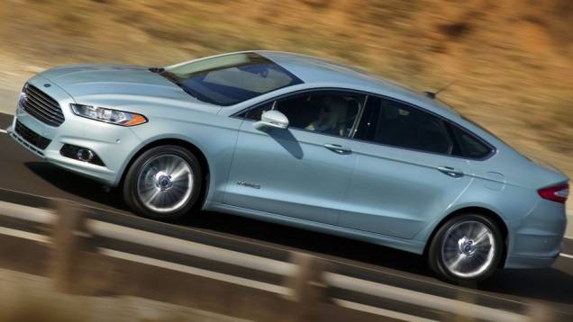 Híbridos - 2013 Ford Fusion Hybrid - Preço inicial nos EUA: US$ 27.200 - Preço inicial no Brasil: não é vendido | <a href="%20https://preprod.quatrorodas.abril.com.br/noticias/mercado/gm-domina-premio-best-cars-for-families-2013-738171.shtml" rel="migration">Leia mais</a> Híbridos - 2013 Ford Fusion Hybrid - Preço inicial nos EUA: US$ 27.200 - Preço inicial no Brasil: não é vendido | <a href="%20https://preprod.quatrorodas.abril.com.br/noticias/mercado/gm-domina-premio-best-cars-for-families-2013-738171.shtml" rel="migration">Leia mais</a>