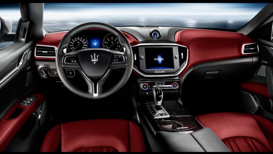 Maserati Ghibli | <a href="https://preprod.quatrorodas.abril.com.br/saloes/xangai/2013/maserati-ghibli-738641.shtml" rel="migration">Leia mais</a>