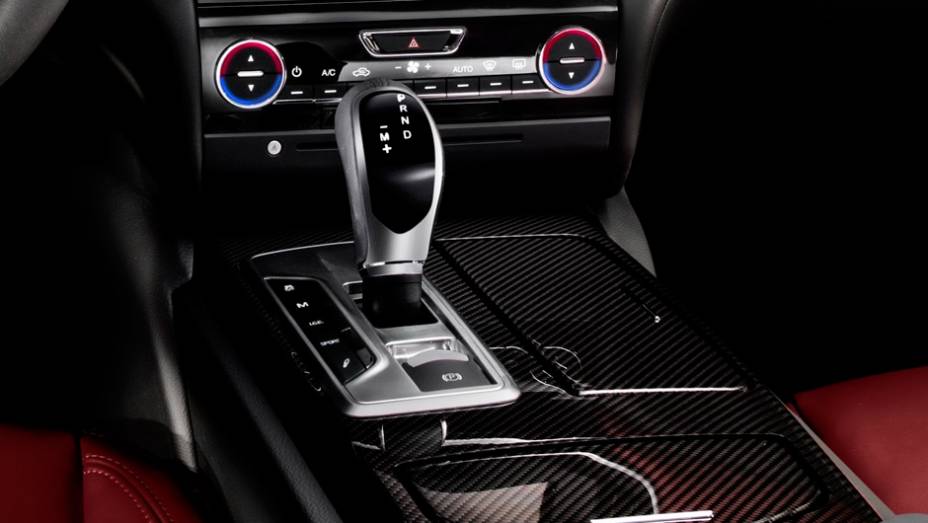 Maserati Ghibli | <a href="https://preprod.quatrorodas.abril.com.br/saloes/xangai/2013/maserati-ghibli-738641.shtml" rel="migration">Leia mais</a>