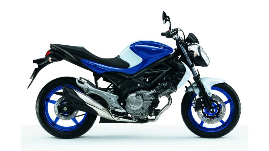A motocicleta chegar&aacute; ao Brasil com o pre&ccedil;o p&uacute;blico sugerido de R$ 26.990,00 | <a href="https://preprod.quatrorodas.abril.com.br/moto/noticias/suzuki-anuncia-5-lancamentos-brasil-738290.shtml" rel="migration">Leia mais</a>
