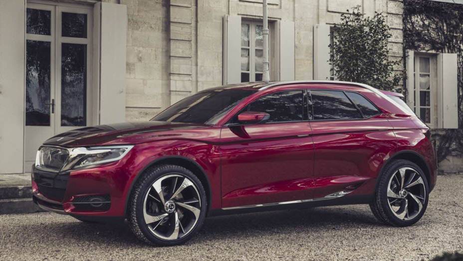 Novidade será exibida no Salão de Xangai | <a href="https://preprod.quatrorodas.abril.com.br/saloes/xangai/2013/citroen-ds-wild-rubis-738701.shtml" rel="migration">Leia mais</a>