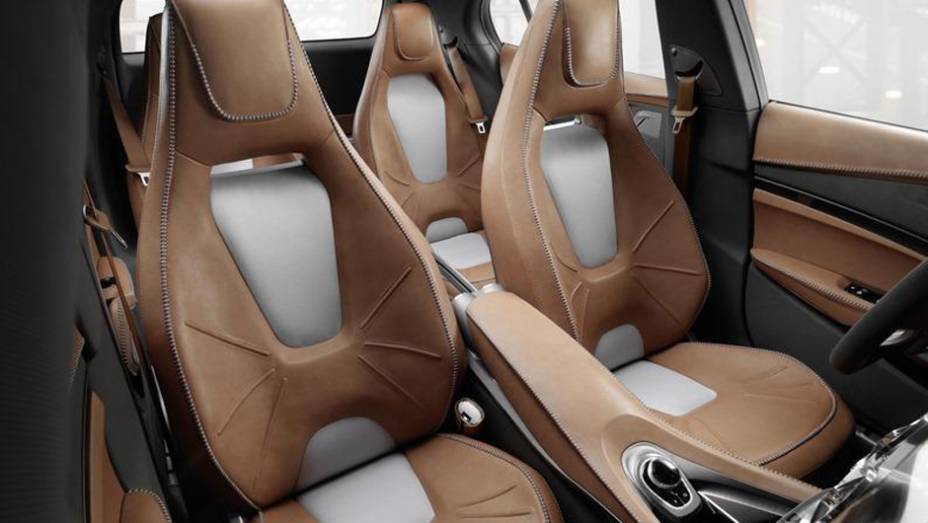 Bancos esportivos devem ganhar revestimentos mais joviais na vers&atilde;o final | <a href="https://preprod.quatrorodas.abril.com.br/saloes/xangai/2013/mercedes-benz-gla-738831.shtml" rel="migration">Leia mais</a>
