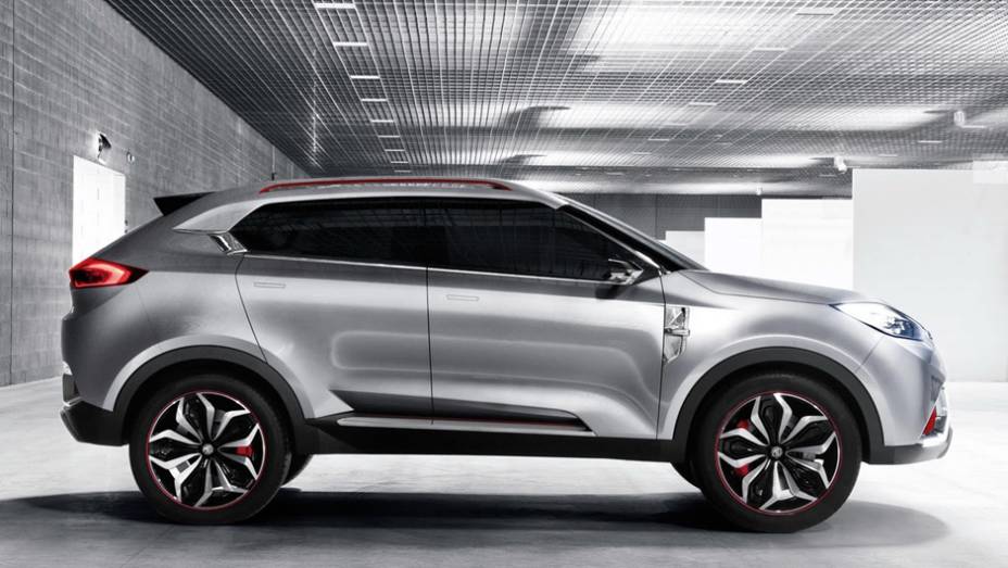Pr&eacute;via de um novo crossover da MG, o CS concept mant&eacute;m as caracter&iacute;sticas de design j&aacute; vistas no restante da gama da montadora | <a href="%20https://preprod.quatrorodas.abril.com.br/saloes/xangai/2013/mg-cs-concept-738680.shtml" rel="migration">Leia mais</a>