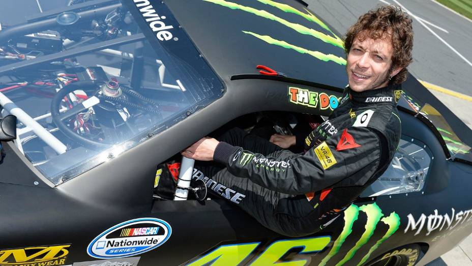 Kyle Busch afirmou que Rossi fez um bom trabalho, com voltas bastante competitivas | <a href="https://preprod.quatrorodas.abril.com.br/moto/noticias/valentino-rossi-ritmo-nascar-739793.shtml" rel="migration">Leia mais</a> Kyle Busch afirmou que Rossi fez um bom trabalho, com voltas bastante competitivas | <a href="https://preprod.quatrorodas.abril.com.br/moto/noticias/valentino-rossi-ritmo-nascar-739793.shtml" rel="migration">Leia mais</a>