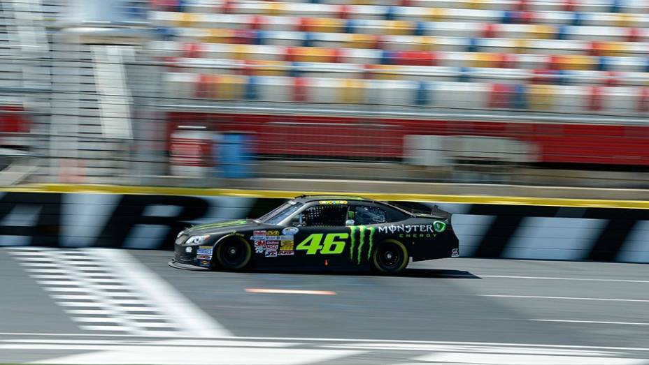 Valentino Rossi afirmou que depois de algumas voltas ganhou muita confiança e foi capaz de ir mais rápido | <a href="%20https://preprod.quatrorodas.abril.com.br/moto/noticias/valentino-rossi-ritmo-nascar-739793.shtml" rel="migration">Leia mais</a> Valentino Rossi afirmou que depois de algumas voltas ganhou muita confiança e foi capaz de ir mais rápido | <a href="%20https://preprod.quatrorodas.abril.com.br/moto/noticias/valentino-rossi-ritmo-nascar-739793.shtml" rel="migration">Leia mais</a>