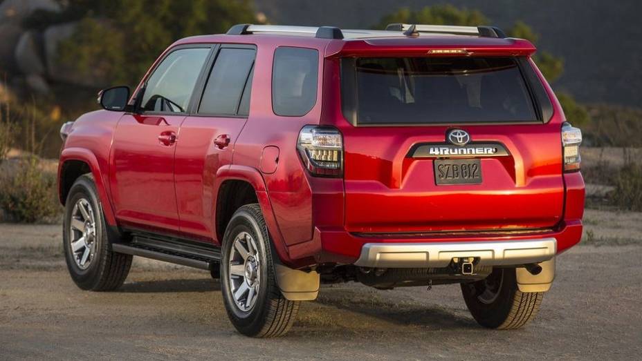 Quatro novas cores de carroceria foram adicionadas &agrave; palheta do 4Runner, totalizando, agora, oito tons | <a href="%20https://preprod.quatrorodas.abril.com.br/noticias/fabricantes/toyota-revela-novo-4runner-739940.shtml" rel="migration">Leia mais</a>