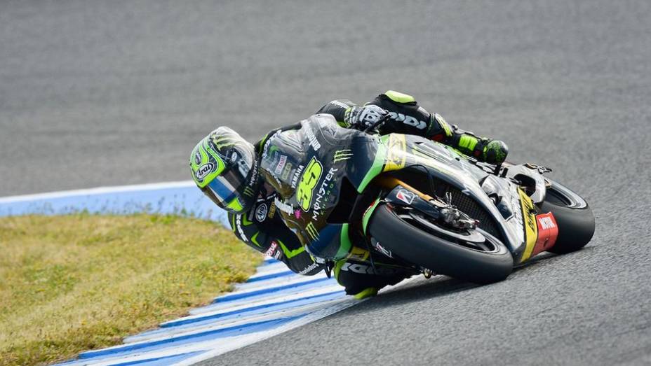 Cal Crutchlow obteve a terceira posição | <a href="https://preprod.quatrorodas.abril.com.br/moto/noticias/motogp-lorenzo-lidera-treinos-jerez-740399.shtml" rel="migration">Leia mais</a>