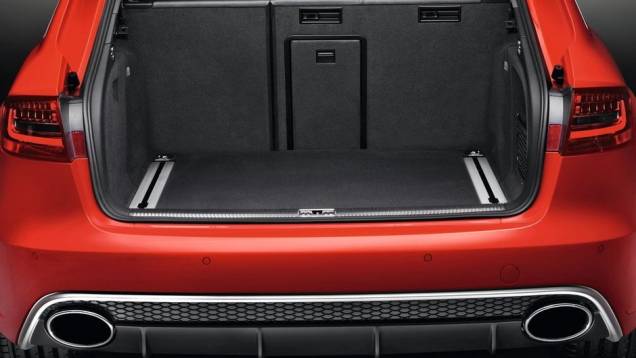 Ela alcança a velocidade máxima de 250 km/h (controlada eletronicamente) | <a href="https://preprod.quatrorodas.abril.com.br/noticias/fabricantes/audi-traz-rs4-avant-ao-brasil-740778.shtml" rel="migration">Leia mais</a> Ela alcança a velocidade máxima de 250 km/h (controlada eletronicamente) | <a href="https://preprod.quatrorodas.abril.com.br/noticias/fabricantes/audi-traz-rs4-avant-ao-brasil-740778.shtml" rel="migration">Leia mais</a>
