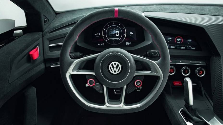 A transmiss&atilde;o &eacute; a DSG (dupla embreagem). O Design Vision tamb&eacute;m conta com rodas de liga-leve de 20 polegadas | <a href="%20https://preprod.quatrorodas.abril.com.br/noticias/fabricantes/vw-prepara-golf-design-vision-gti-concept-740746.shtml" rel="migration">Leia mais</a>