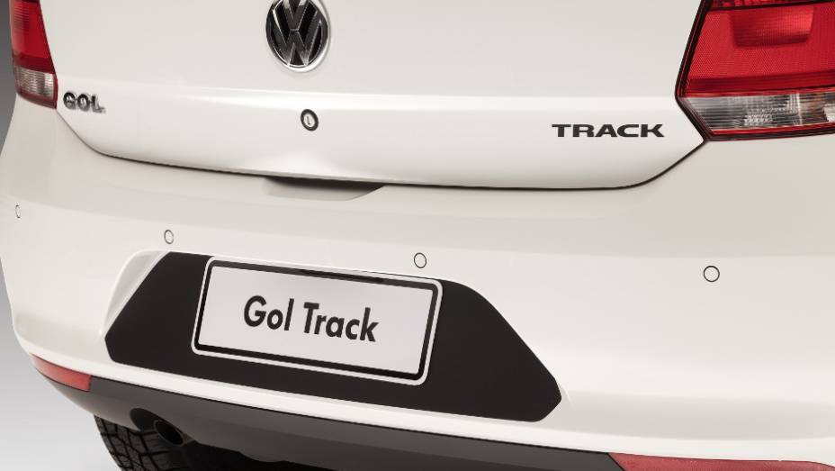 Sensor de estacionamento traseiro é opcional. <a href="https://preprod.quatrorodas.abril.com.br/carros/lancamentos//volkswagen-apresenta-novo-gol-track-741545.shtml" rel="migration">Leia mais</a>