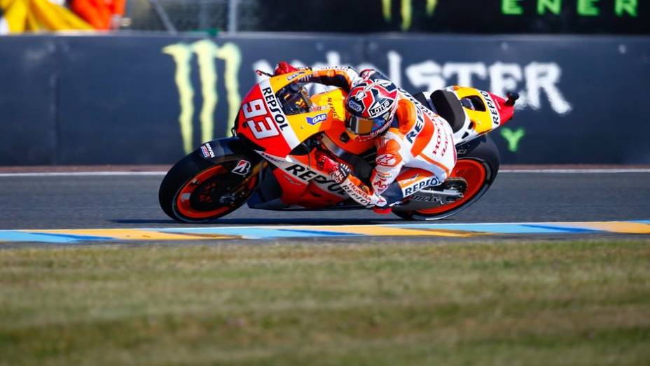 Marc Márquez completou a dobradinha da Honda, ficando em segundo | <a href="https://preprod.quatrorodas.abril.com.br/moto/noticias/motogp-pedrosa-lidera-treinos-le-mans-741656.shtml" rel="migration">Leia mais</a>