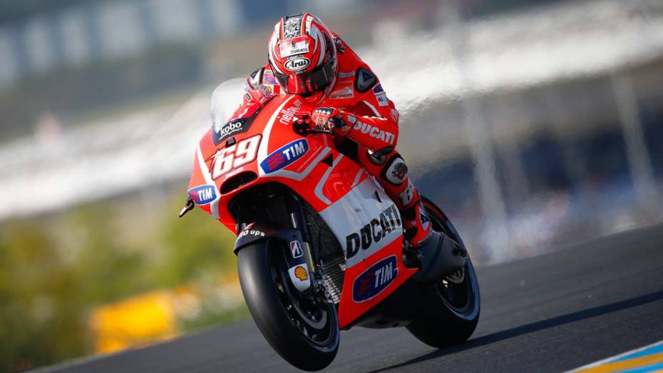 Nicky Hayden (Ducati Team) fecha a lista dos dez primeiros | <a href="https://preprod.quatrorodas.abril.com.br/moto/noticias/motogp-marquez-conquista-pole-le-mans-741738.shtml" rel="migration">Leia mais</a>