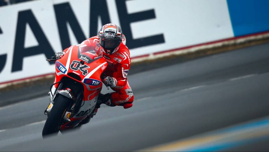 Andrea Dovizioso (Ducati Team) ficou com o quarto lugar | <a href="https://preprod.quatrorodas.abril.com.br/moto/noticias/motogp-pedrosa-vence-corrida-le-mans-741797.shtml" rel="migration">Leia mais</a>