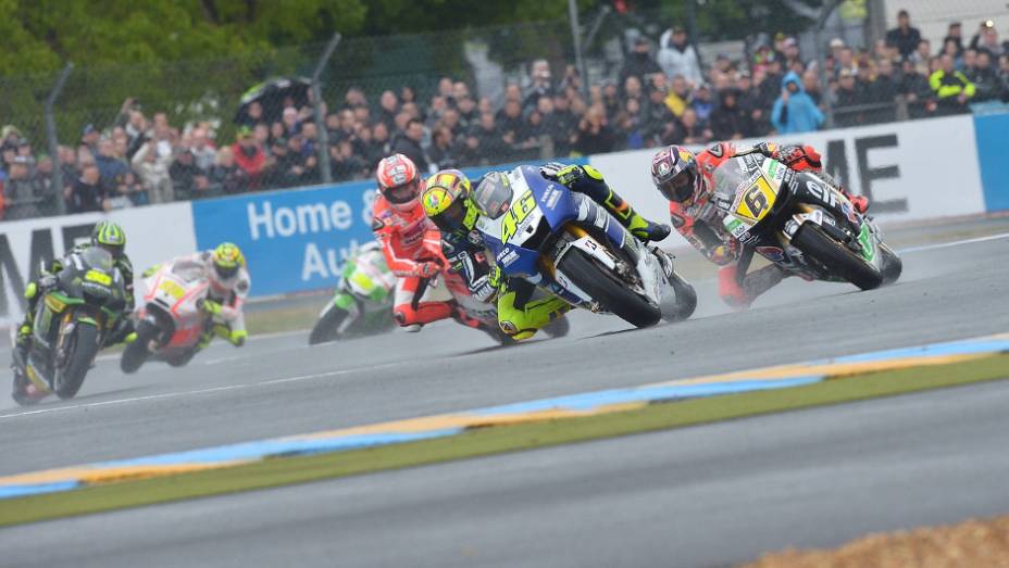 Stefan Bradl (LCR Honda MotoGP) terminou em d&eacute;cimo. Rossi foi apenas o 12&ordm; | <a href="https://preprod.quatrorodas.abril.com.br/moto/noticias/motogp-pedrosa-vence-corrida-le-mans-741797.shtml" rel="migration">Leia mais</a>