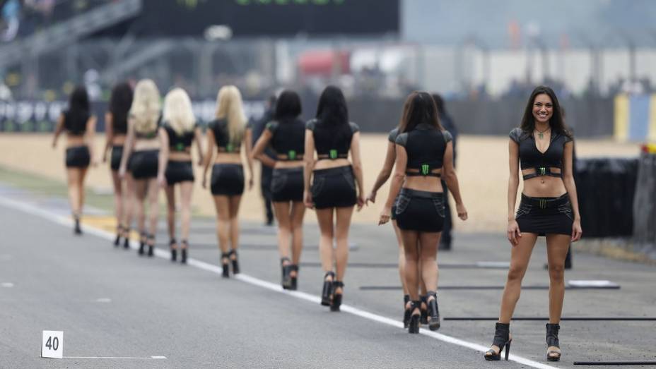 Veja as belas garotas que marcaram presença no GP da França e saiba como foi a corrida! | <a href="%20https://preprod.quatrorodas.abril.com.br/moto/galerias/competicoes/motogp-franca-corrida-741798.shtml" rel="migration">Leia mais</a>