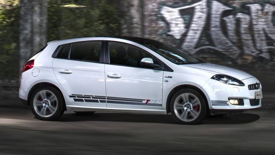 A Fiat revelou o Bravo 2014 | <a href="https://preprod.quatrorodas.abril.com.br/noticias/fabricantes/fiat-apresenta-bravo-2014-742103.shtml" rel="migration">Leia mais</a>