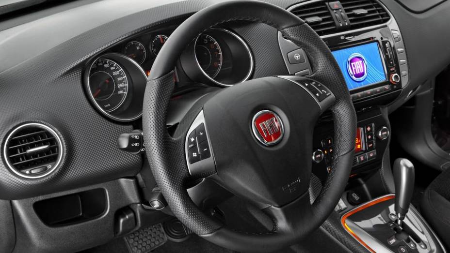 N&atilde;o h&aacute; novidades em rela&ccedil;&atilde;o &agrave; motoriza&ccedil;&atilde;o | <a href="https://preprod.quatrorodas.abril.com.br/noticias/fabricantes/fiat-apresenta-bravo-2014-742103.shtml" rel="migration">Leia mais</a>