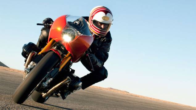 Equipada com LED, em vez de faróis halógenos, a BMW Concept Ninety mantém o design redondo do farol | <a href="%20https://preprod.quatrorodas.abril.com.br/moto/noticias/bmw-concept-ninety-concorso-d-eleganza-742400.shtml" rel="migration">Leia mais</a> Equipada com LED, em vez de faróis halógenos, a BMW Concept Ninety mantém o design redondo do farol | <a href="%20https://preprod.quatrorodas.abril.com.br/moto/noticias/bmw-concept-ninety-concorso-d-eleganza-742400.shtml" rel="migration">Leia mais</a>