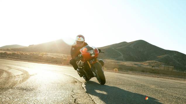 A BMW R 90 S original foi uma das motos de produção mais rápidas de sua época, com uma velocidade máxima de pouco mais de 200 km/h | <a href="%20https://preprod.quatrorodas.abril.com.br/moto/noticias/bmw-concept-ninety-concorso-d-eleganza-742400.shtml" rel="migration">Leia mais</a> A BMW R 90 S original foi uma das motos de produção mais rápidas de sua época, com uma velocidade máxima de pouco mais de 200 km/h | <a href="%20https://preprod.quatrorodas.abril.com.br/moto/noticias/bmw-concept-ninety-concorso-d-eleganza-742400.shtml" rel="migration">Leia mais</a>