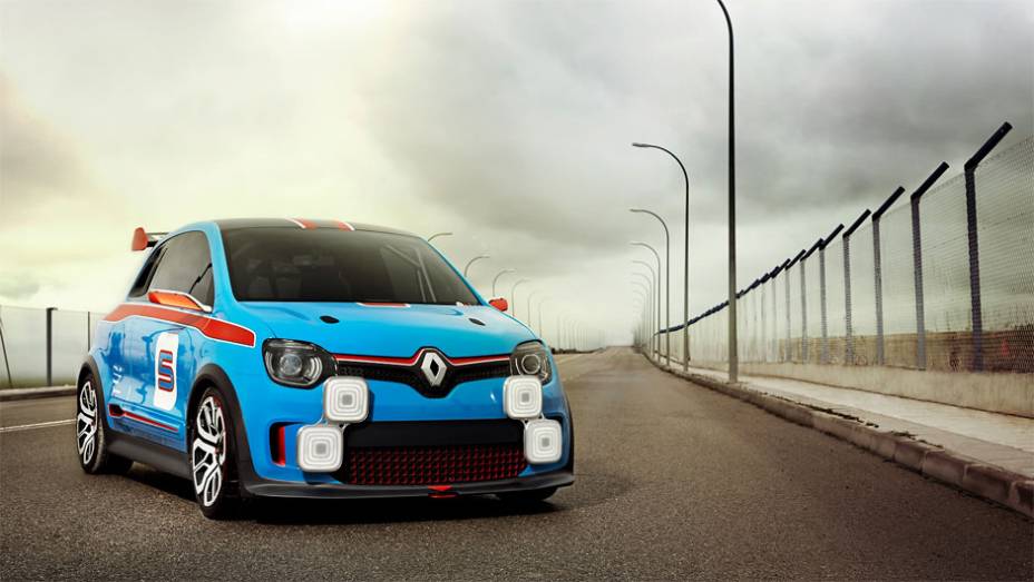 Seu torque máximo é de 38,71 mkgf a 4.850 rpm | <a href="https://preprod.quatrorodas.abril.com.br/noticias/fabricantes/renault-twin-run-concept-revelado-monaco-742319.shtml" rel="migration">Leia mais</a>