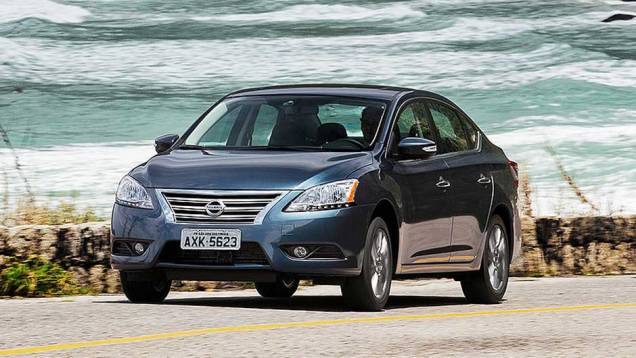 Serão oferecidas três versões de acabamento no mercado brasileiro | <a href="https://preprod.quatrorodas.abril.com.br/carros/lancamentos/nissan-sentra-757163.shtml" rel="migration">Leia mais</a> Serão oferecidas três versões de acabamento no mercado brasileiro | <a href="https://preprod.quatrorodas.abril.com.br/carros/lancamentos/nissan-sentra-757163.shtml" rel="migration">Leia mais</a>