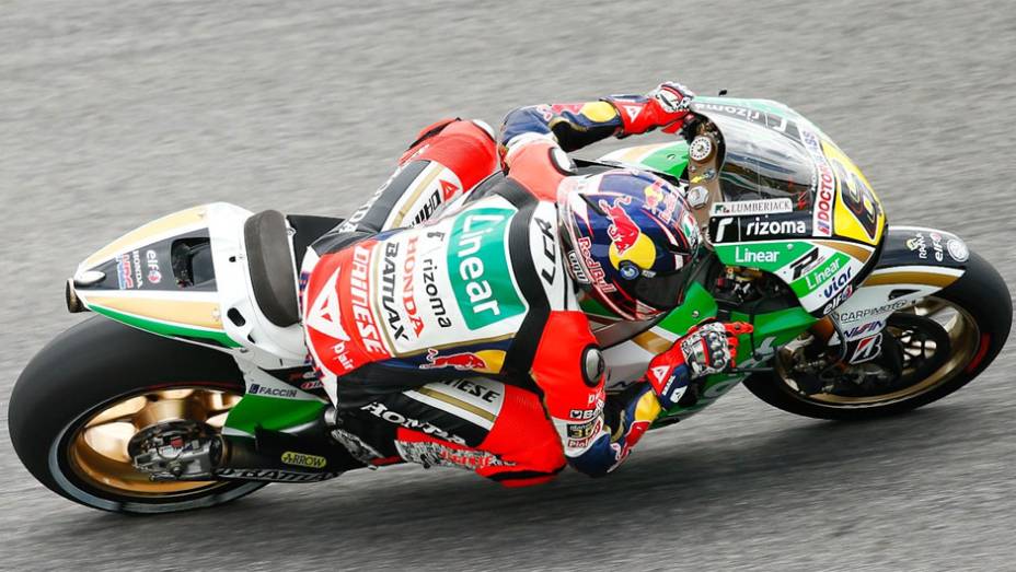 O alemão Stefan Bradl largará em quinto | <a href="https://preprod.quatrorodas.abril.com.br/moto/noticias/motogp-pedrosa-garante-pole-mugello-742928.shtml" rel="migration">Leia mais</a>