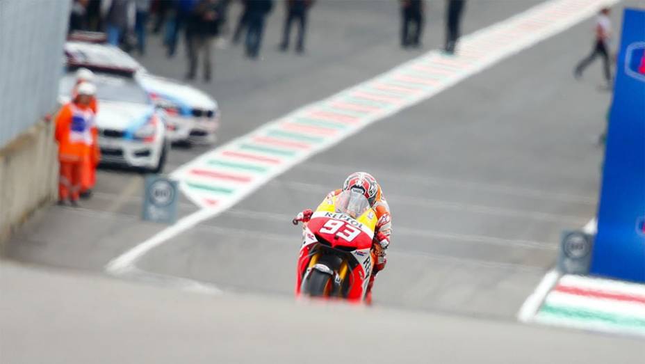 Com pequena fratura no ombro direito, Marc Márquez largará em sexto | <a href="https://preprod.quatrorodas.abril.com.br/moto/noticias/motogp-pedrosa-garante-pole-mugello-742928.shtml" rel="migration">Leia mais</a>