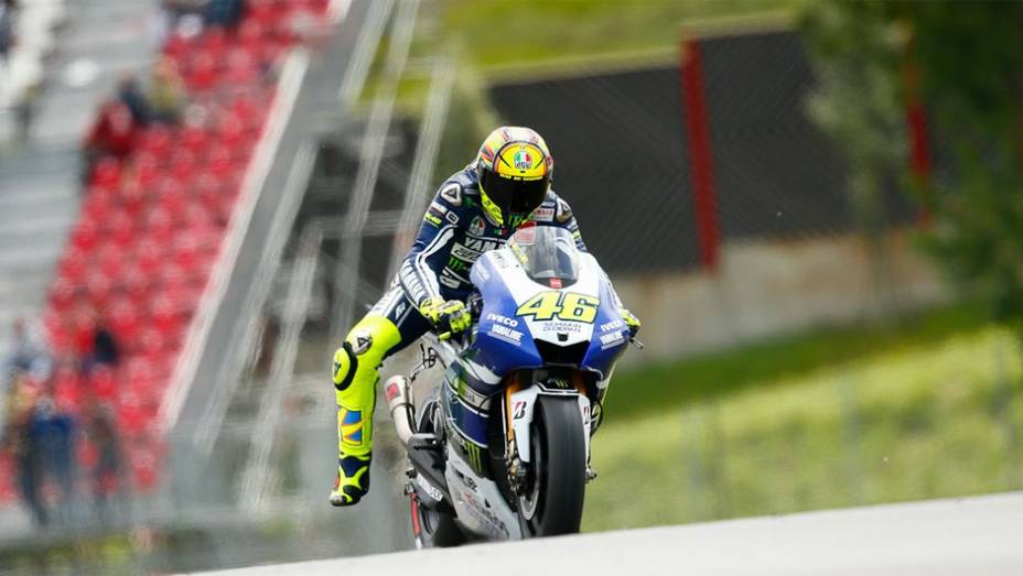 Valentino Rossi ficou com o sétimo tempo | <a href="https://preprod.quatrorodas.abril.com.br/moto/noticias/motogp-pedrosa-garante-pole-mugello-742928.shtml" rel="migration">Leia mais</a>