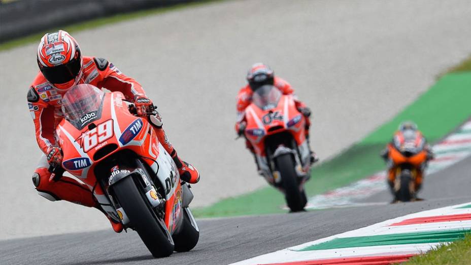 Nicky Hayden largará em oitavo | <a href="https://preprod.quatrorodas.abril.com.br/moto/noticias/motogp-pedrosa-garante-pole-mugello-742928.shtml" rel="migration">Leia mais</a>