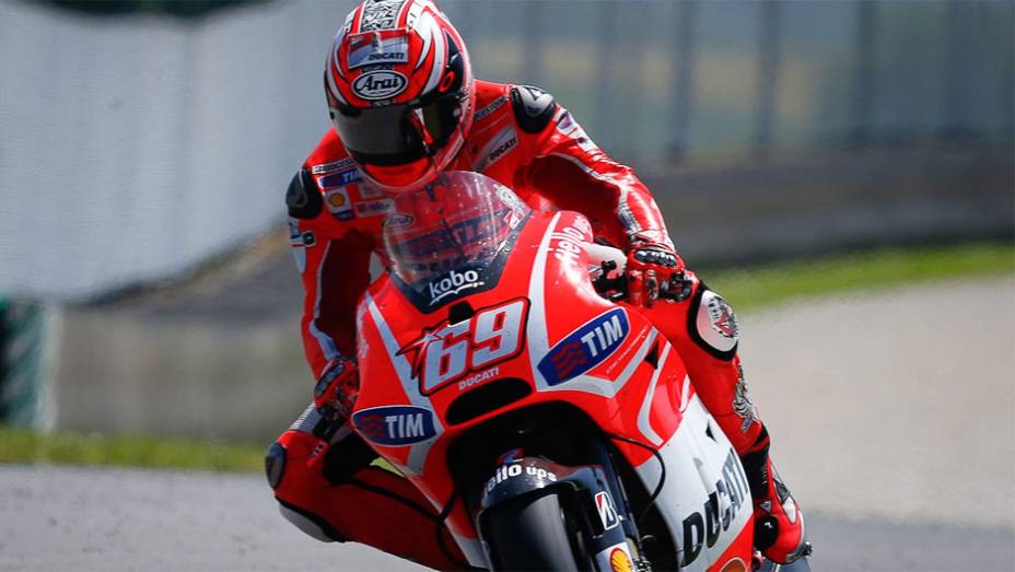 Nicky Hayden, companheiro de Dovizioso, foi o sexto | <a href="https://preprod.quatrorodas.abril.com.br/moto/noticias/motogp-lorenzo-vence-prova-mugello-742903.shtml" rel="migration">Leia mais</a>