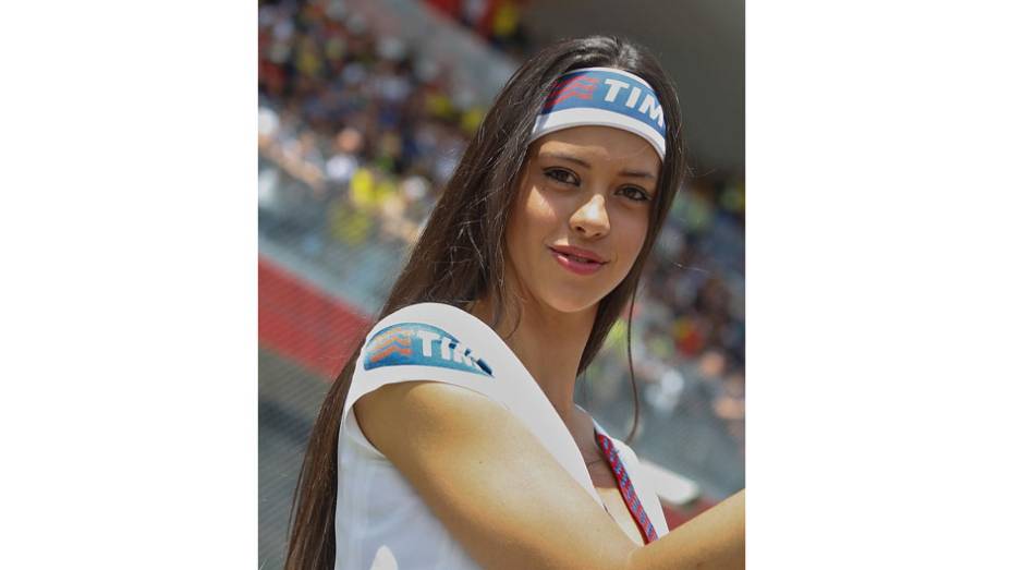 Veja as belas garotas que marcaram presença no GP da Itália e saiba como foi a corrida! | <a href="%20https://preprod.quatrorodas.abril.com.br/moto/galerias/competicoes/motogp-italia-corrida-742934.shtml" rel="migration">Leia mais</a>