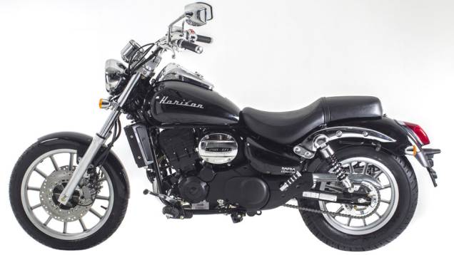 Nova custom da Dafra tem preço público sugerido de 13.690 reais | <a href="https://preprod.quatrorodas.abril.com.br/moto/noticias/dafra-lanca-custom-horizon-250-brasil-743081.shtml" rel="migration">Leia mais</a> Nova custom da Dafra tem preço público sugerido de 13.690 reais | <a href="https://preprod.quatrorodas.abril.com.br/moto/noticias/dafra-lanca-custom-horizon-250-brasil-743081.shtml" rel="migration">Leia mais</a>