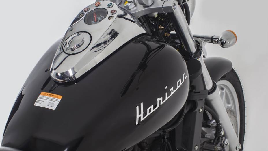 A Horizon 250 é fruto de uma parceria com a coreana Daelim Motor, assim como a Roadwin 250R | <a href="https://preprod.quatrorodas.abril.com.br/moto/noticias/dafra-lanca-custom-horizon-250-brasil-743081.shtml" rel="migration">Leia mais</a>