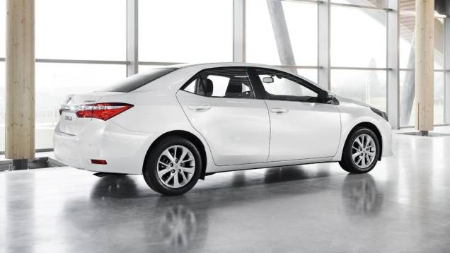 O visual mais recatado também marca presença na traseira, que ostenta lanternas mais discretas (e mais largas)... | <a href="%20https://preprod.quatrorodas.abril.com.br/noticias/fabricantes/toyota-revela-novo-corolla-europeu-743504.shtml" rel="migration">Leia mais</a> | <a href="ht" rel="migration"></a> O visual mais recatado também marca presença na traseira, que ostenta lanternas mais discretas (e mais largas)... | <a href="%20https://preprod.quatrorodas.abril.com.br/noticias/fabricantes/toyota-revela-novo-corolla-europeu-743504.shtml" rel="migration">Leia mais</a> | <a href="ht" rel="migration"></a>